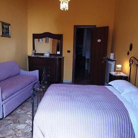 Bed and Breakfast A Casa Di Mamma Nápoles Exterior foto