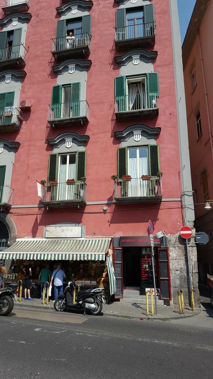 Bed and Breakfast A Casa Di Mamma Nápoles Exterior foto