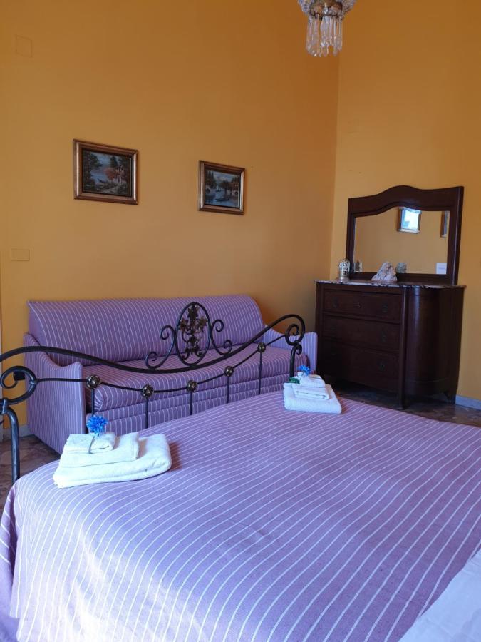 Bed and Breakfast A Casa Di Mamma Nápoles Exterior foto